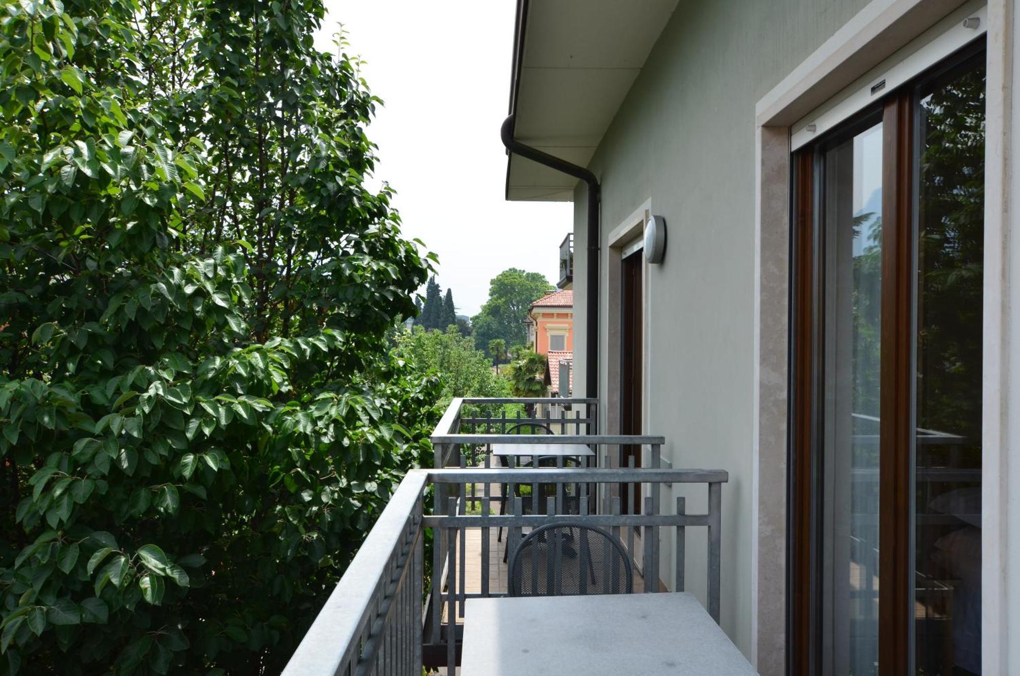 Appartamento con 2 Camere da Letto e Balcone
